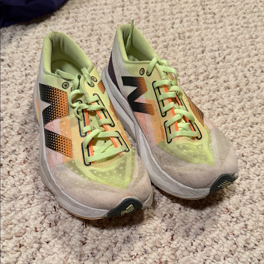 New Balance Women's Shoes in Lime and Orange